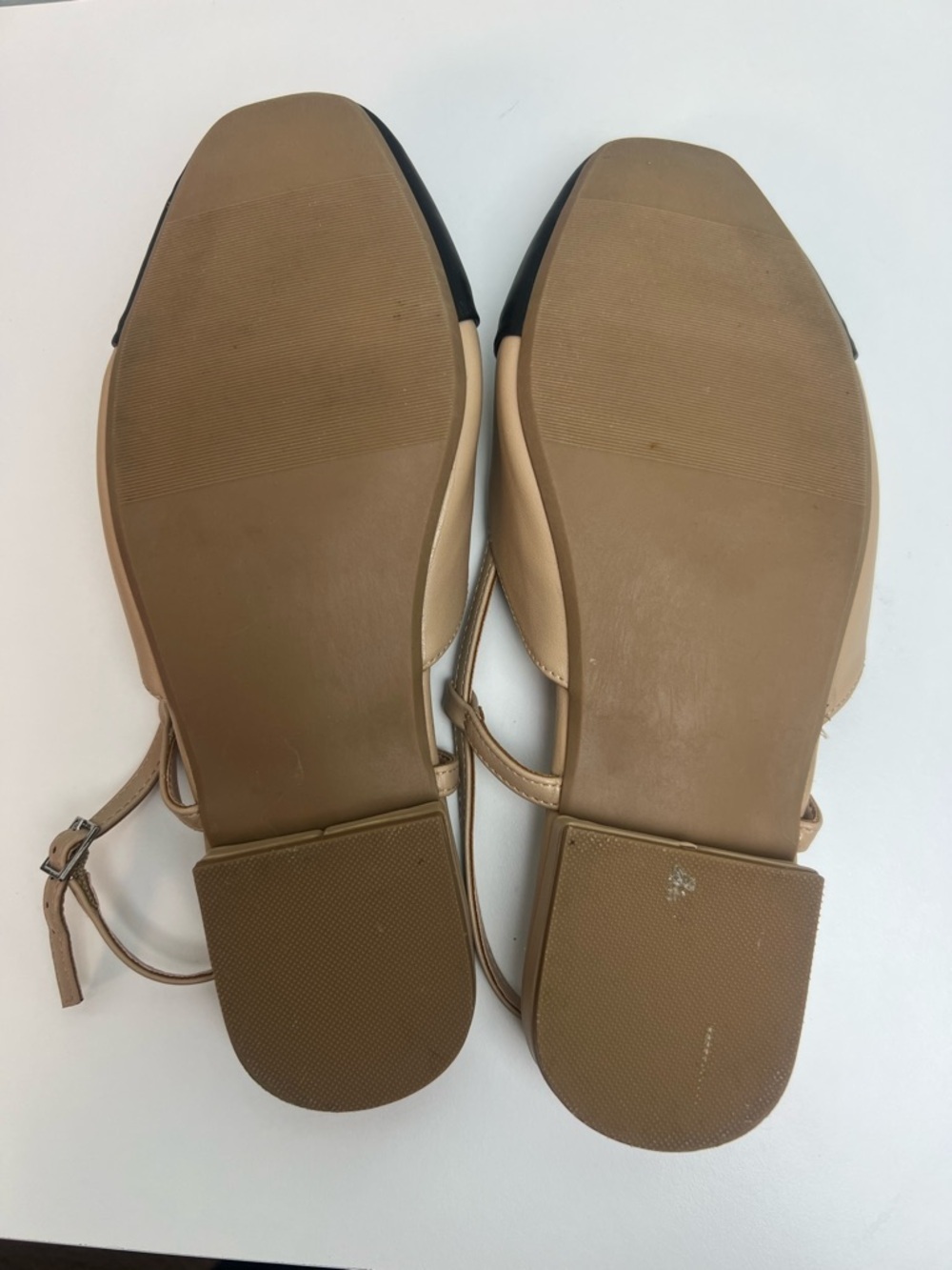 Torrid Womens Cap Toe Black Tan Slingback Closed Toe Flats Size 9 WW Wide - Picture 7 of 7